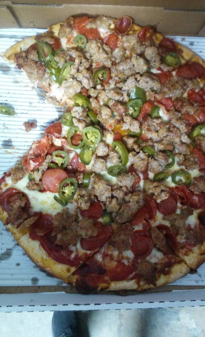 Petrillis Pizza | restaurant | 110 S Mountain Ave # F, Upland, CA 91786, USA | 9099818114 OR +1 909-981-8114