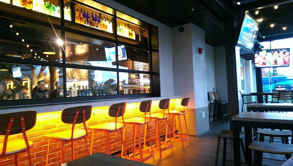 BJs Restaurant & Brewhouse | restaurant | 8785 Villa La Jolla Dr, San Diego, CA 92037, USA | 8582573640 OR +1 858-257-3640