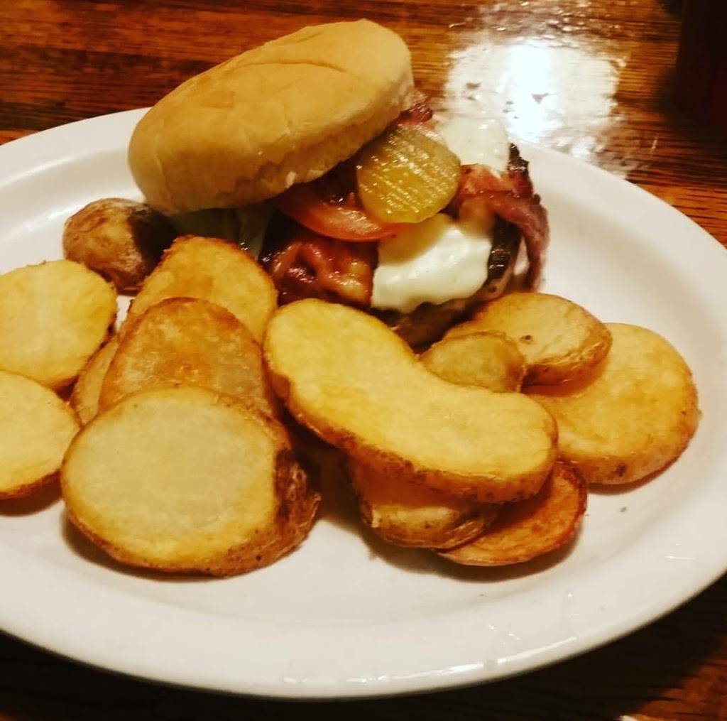 Loris Diner | restaurant | 364 E Court St, Kankakee, IL 60901, USA | 8159393790 OR +1 815-939-3790