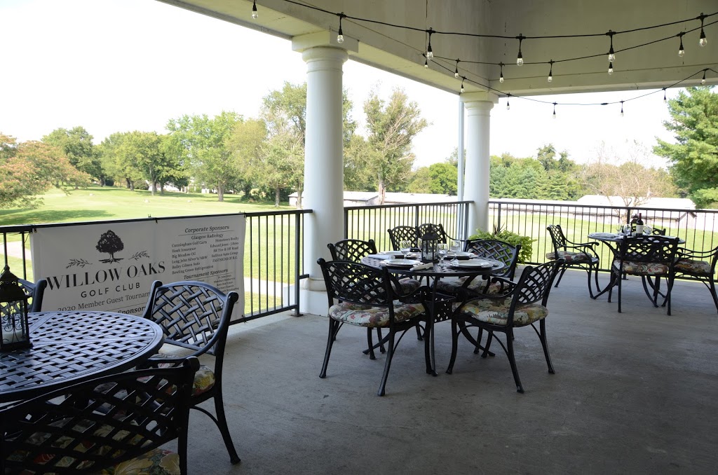 Willow Oaks Golf Club LLC | night club | 350 Country Club Rd, Glasgow, KY 42141, USA | 2703086257 OR +1 270-308-6257