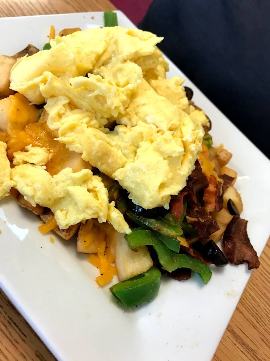 Nayhelys Place | restaurant | 9106 NE Hwy 99, Vancouver, WA 98665, USA | 3605717088 OR +1 360-571-7088