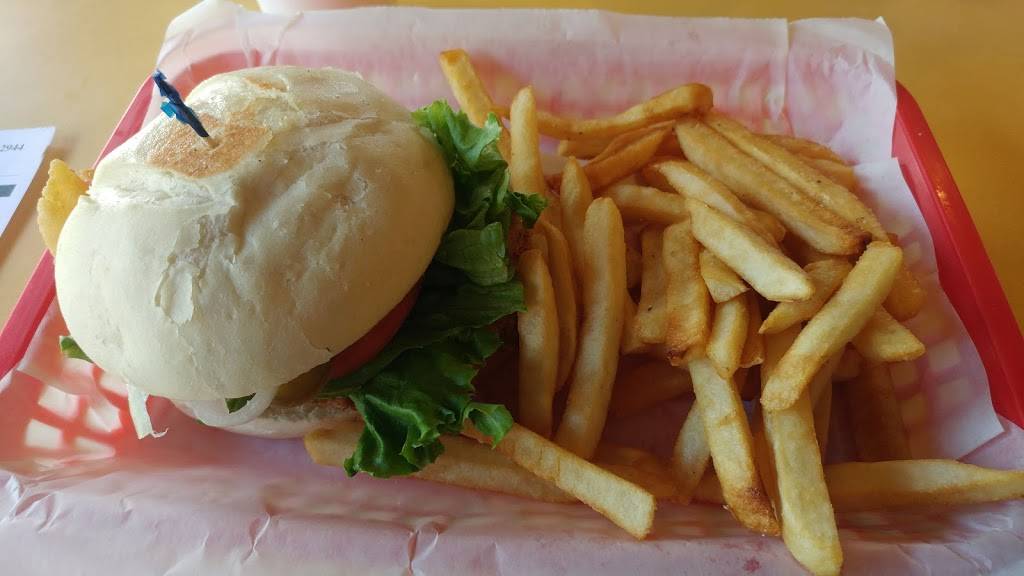 Tazys Burgers & Grill | restaurant | 4107 Oleander Dr, Wilmington, NC 28403, USA | 9103972944 OR +1 910-397-2944