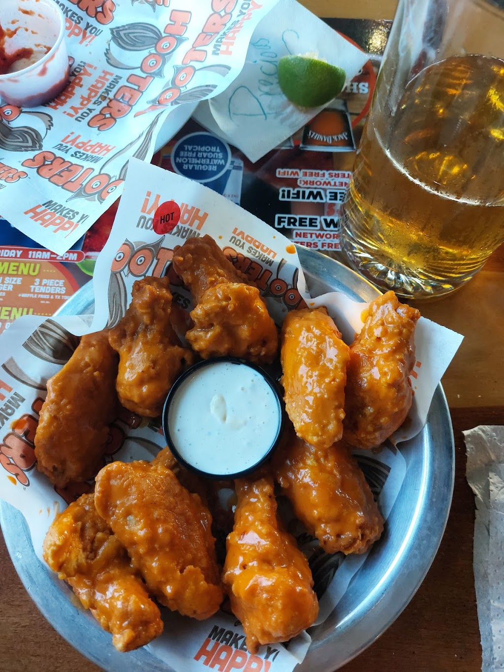 Hooters | restaurant | 1519 S, Yuma Palms Pkwy, Yuma, AZ 85365, USA | 9282171040 OR +1 928-217-1040
