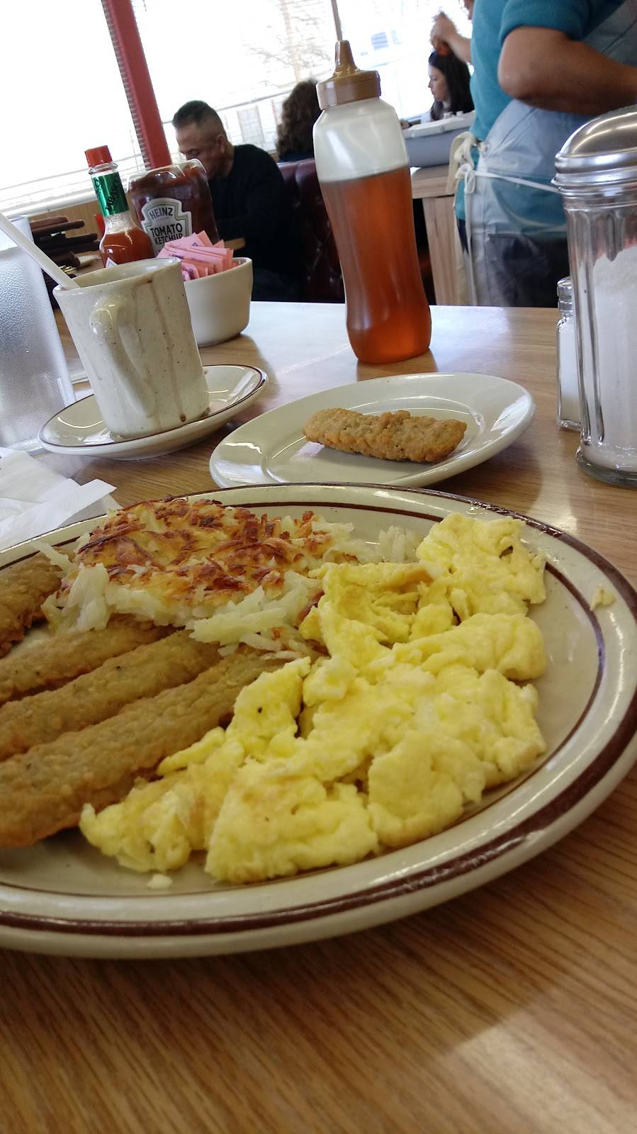 Cafe 66 New Mexican Restaurant | restaurant | 9200 Central Ave SW, Albuquerque, NM 87121, USA | 5058333599 OR +1 505-833-3599