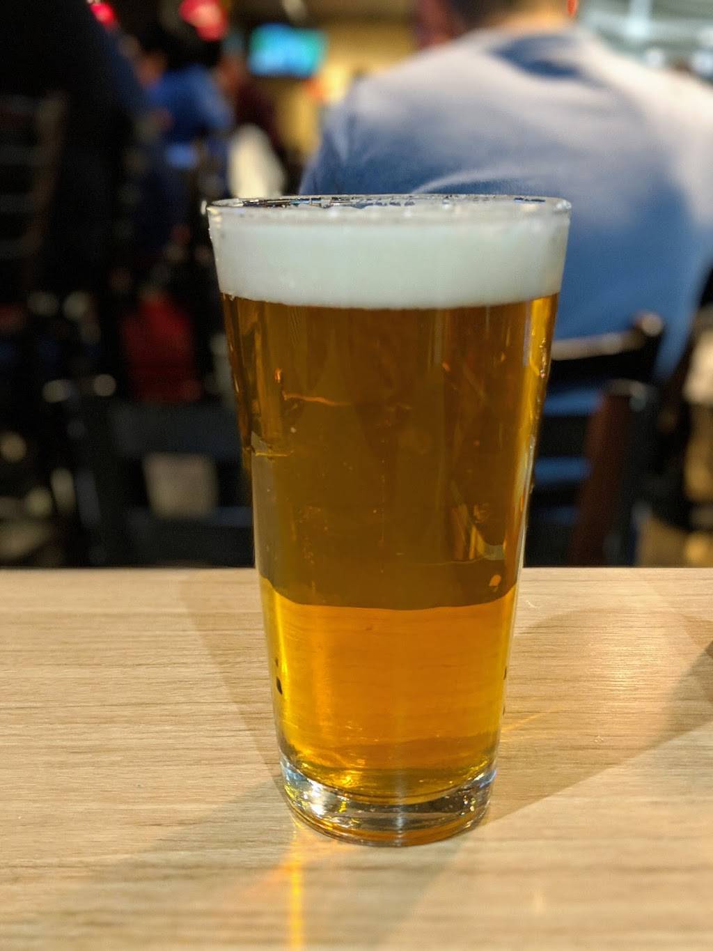 Chili’s Too Grill & Bar | restaurant | Metropolitan Gate, B2, Detroit, MI 48242, USA | 7349411406 OR +1 734-941-1406