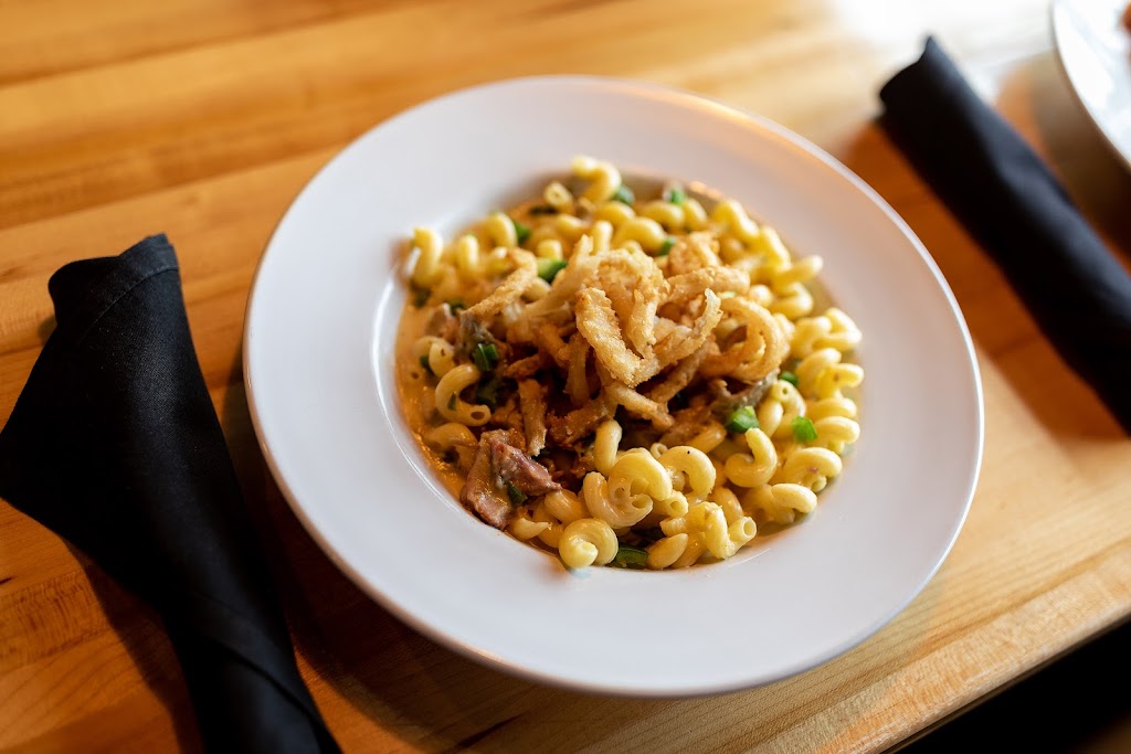 BoomTown Woodfire Bar & Grill | Eveleth, MN | restaurant | 501 Hat Trick Ave, Eveleth, MN 55734, USA | 2182488381 OR +1 218-248-8381