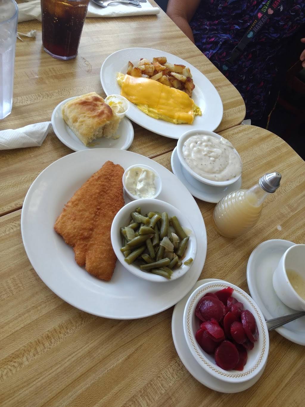 Old Village Restaurant | restaurant | 1180 Aurora Rd, Melbourne, FL 32935, USA | 3212548559 OR +1 321-254-8559