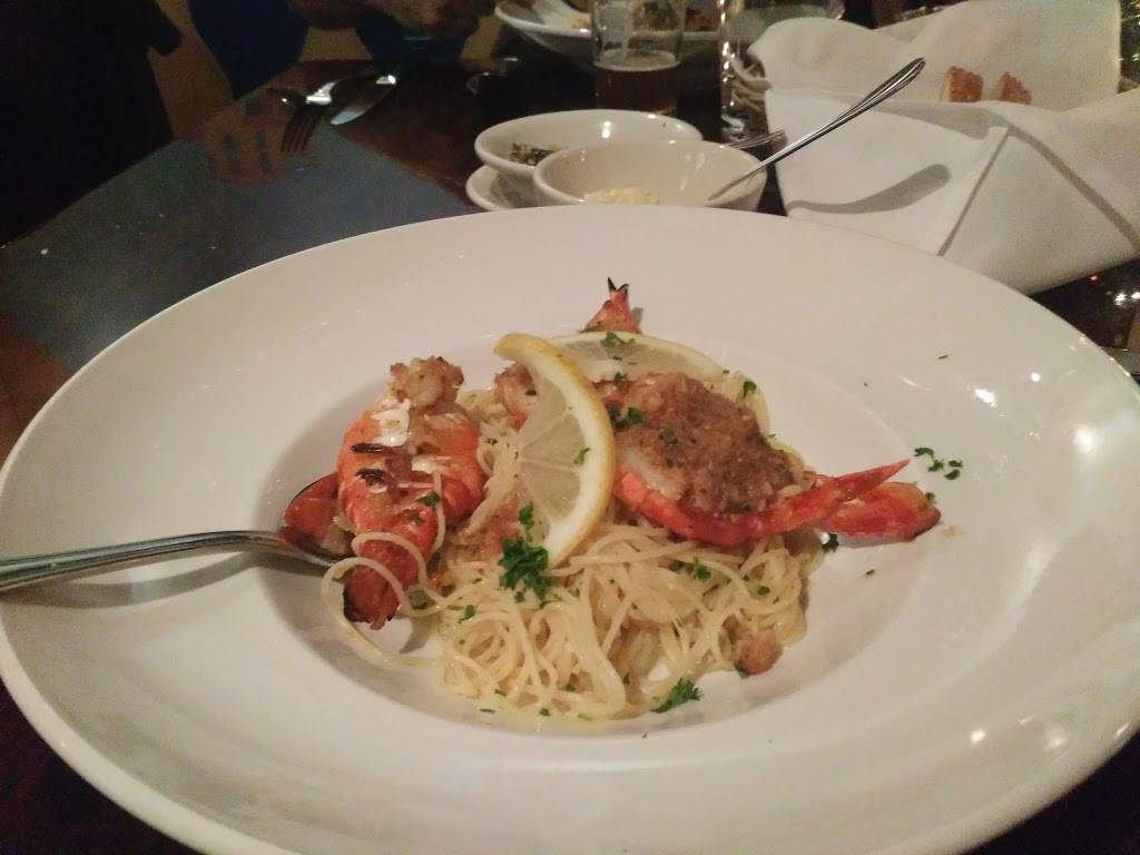 Carinis Southern Italian Restaurant | restaurant | 3468 N Oakland Ave, Milwaukee, WI 53211, USA | 4149639623 OR +1 414-963-9623