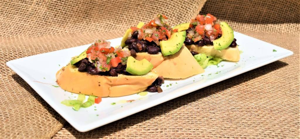 Fernandez The Bull Cuban Grill | restaurant | 101429 Overseas Hwy #104, Key Largo, FL 33037, USA | 3054148048 OR +1 305-414-8048