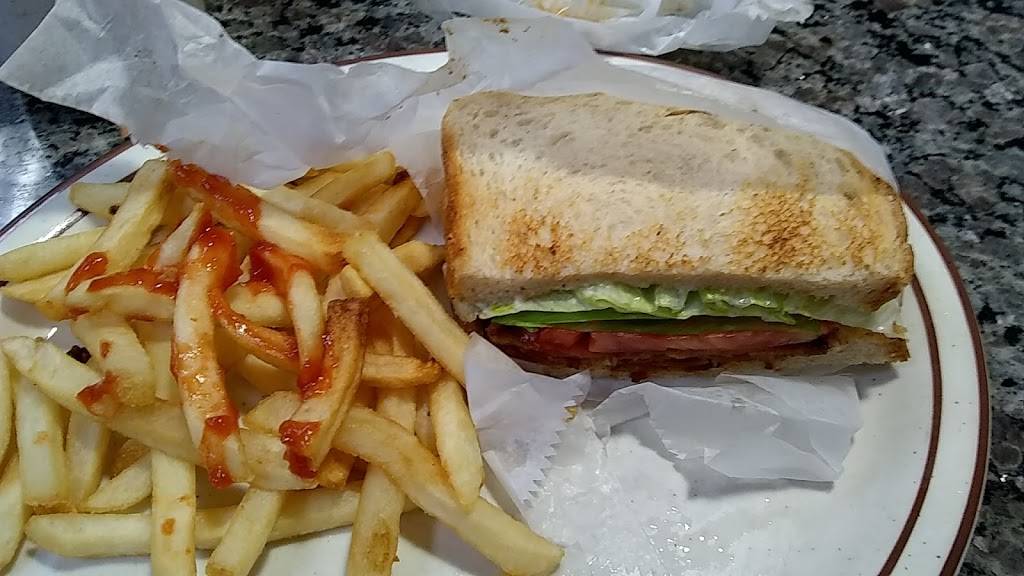 Little Joes Coney Island | restaurant | 13564 E 9 Mile Rd, Warren, MI 48089, USA | 5867728890 OR +1 586-772-8890