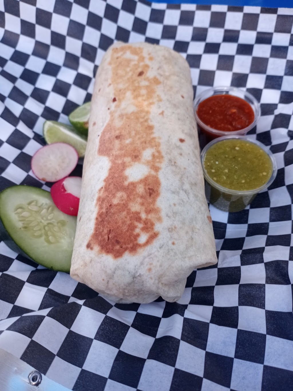 Papa Juans Taco Truck | restaurant | 4062 N Sierra Way Suite B, San Bernardino, CA 92407, USA | 6204173024 OR +1 620-417-3024