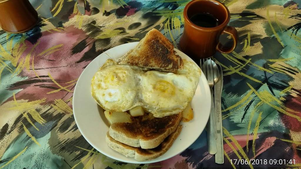 Ambers Colby Cafe | restaurant | 100 W Clark St, Colby, WI 54421, USA | 7152234006 OR +1 715-223-4006