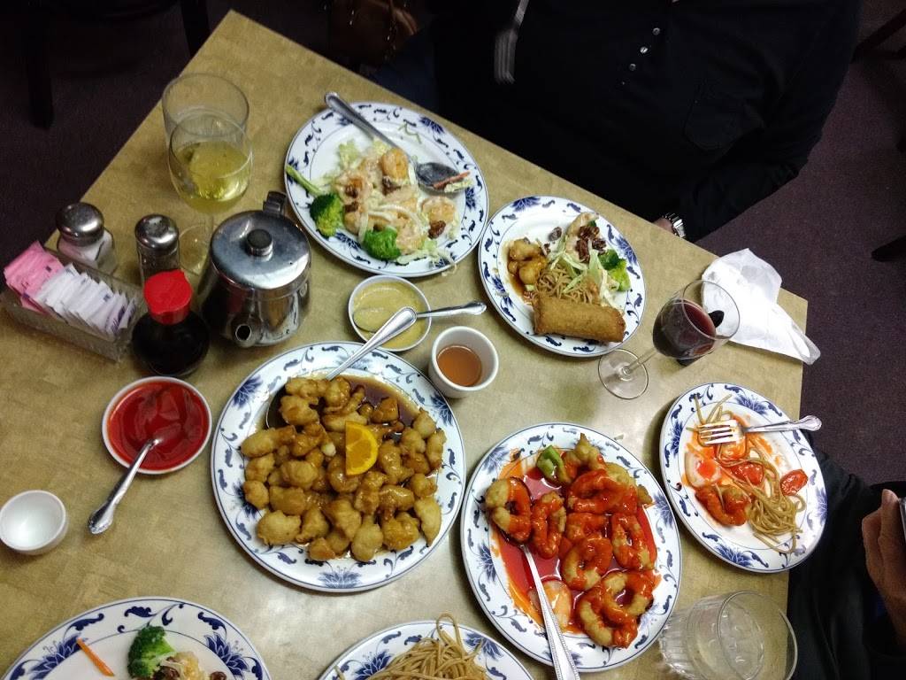 Shangri-La Chinese Restaurant | restaurant | 2855 W Cactus Rd, Phoenix, AZ 85029, USA | 6029933279 OR +1 602-993-3279