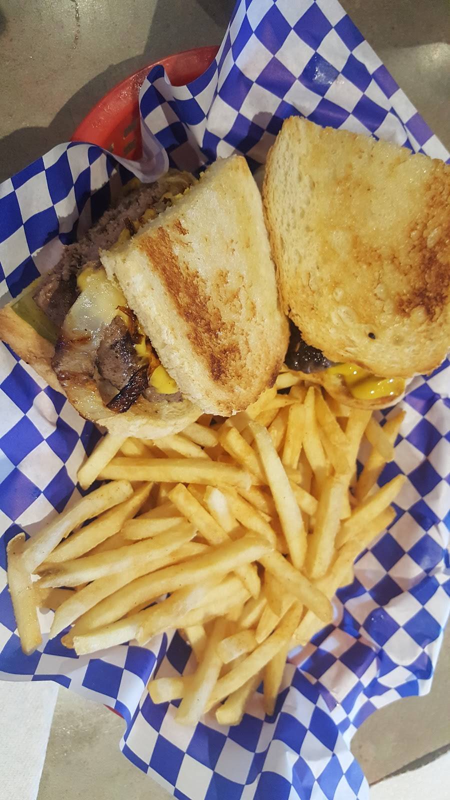 Eat At Joes | restaurant | 7120 Edinger Ave, Huntington Beach, CA 92647, USA | 7148429440 OR +1 714-842-9440