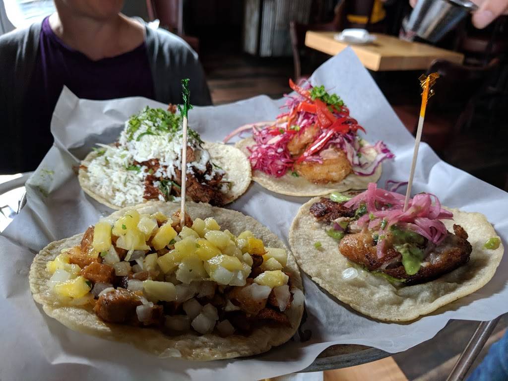 Bakersfield Short North | restaurant | 733 N High St, Columbus, OH 43215, USA | 6147548436 OR +1 614-754-8436