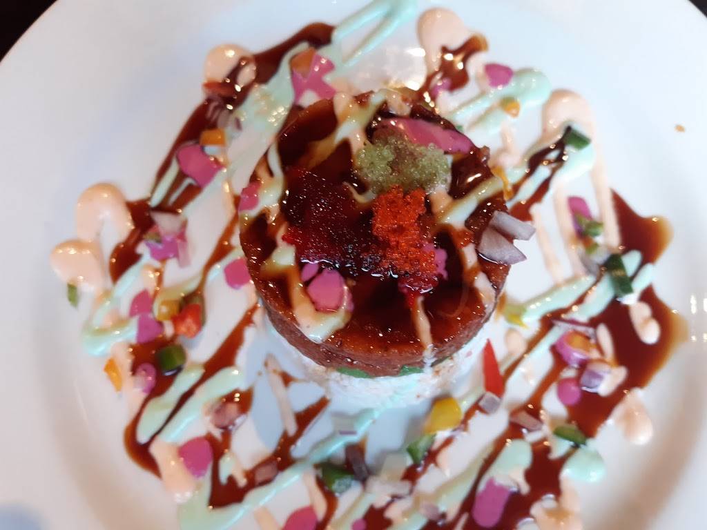 Suzushii Sushi & Grill | restaurant | 915 E.Road To Six Flags Street#103, Arlington, TX 76011, USA | 8174592779 OR +1 817-459-2779