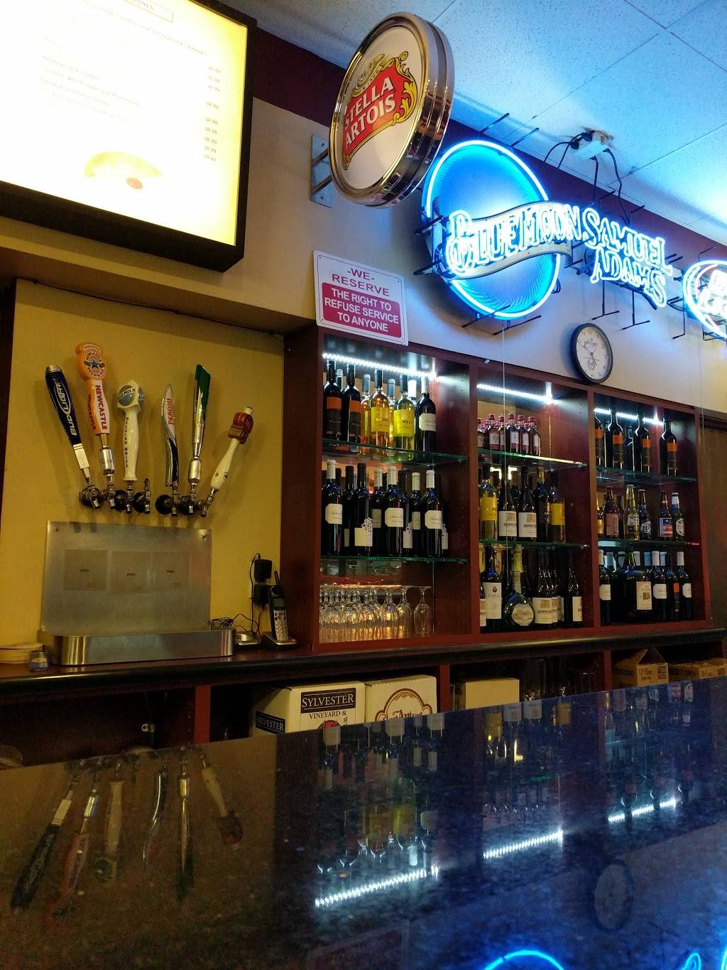 Renos Pizzeria & Restaurant | restaurant | 11412 Ventura Blvd, Studio City, CA 91604, USA | 8187631088 OR +1 818-763-1088