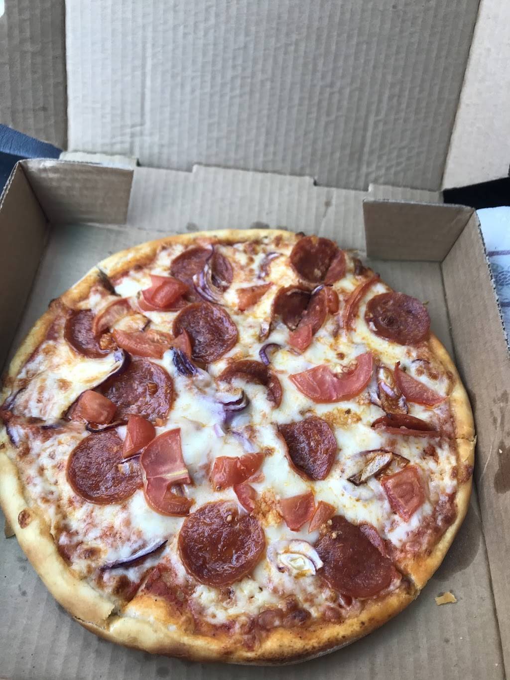 Old World Wood Fired NY Style Pizzeria | restaurant | 613 Frontage Rd, Longmont, CO 80501, USA | 3036781014 OR +1 303-678-1014