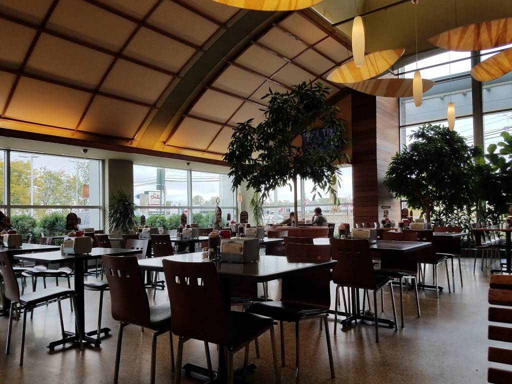 The Patio | restaurant | 7440 IL-83, Darien, IL 60561, USA | 6309200211 OR +1 630-920-0211