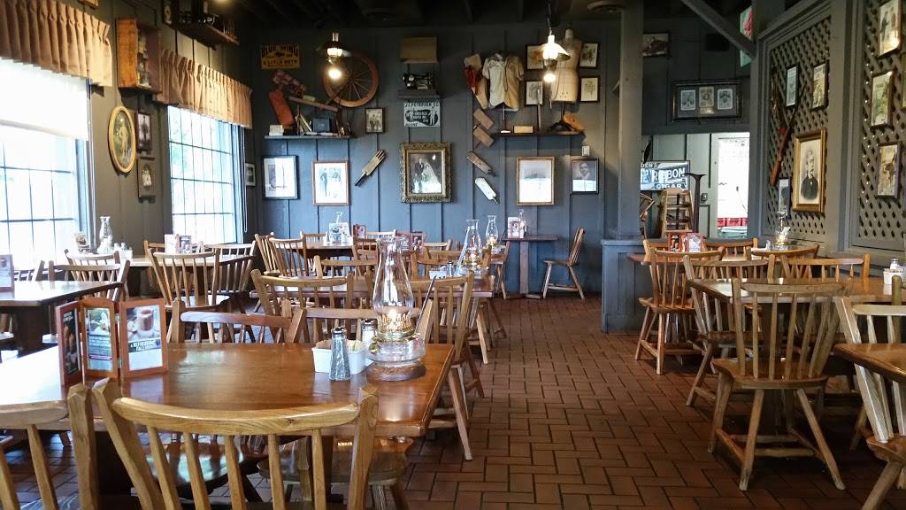 Cracker Barrel Old Country Store | restaurant | 1295 Lakeview Dr, Romeoville, IL 60446, USA | 6307596171 OR +1 630-759-6171
