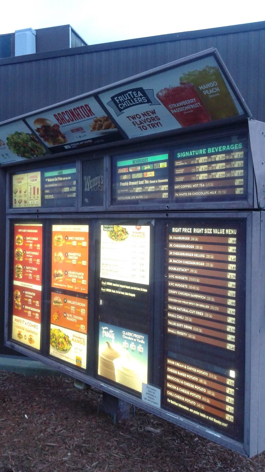 Wendys | restaurant | 8104 Broadway, Cleveland, OH 44105, USA | 2168831990 OR +1 216-883-1990