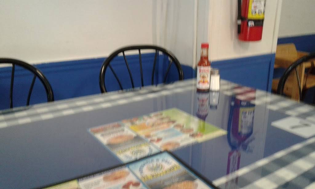 El Rio Lempa | restaurant | 269 Wood Ave, Bridgeport, CT 06605, USA | 2036126410 OR +1 203-612-6410