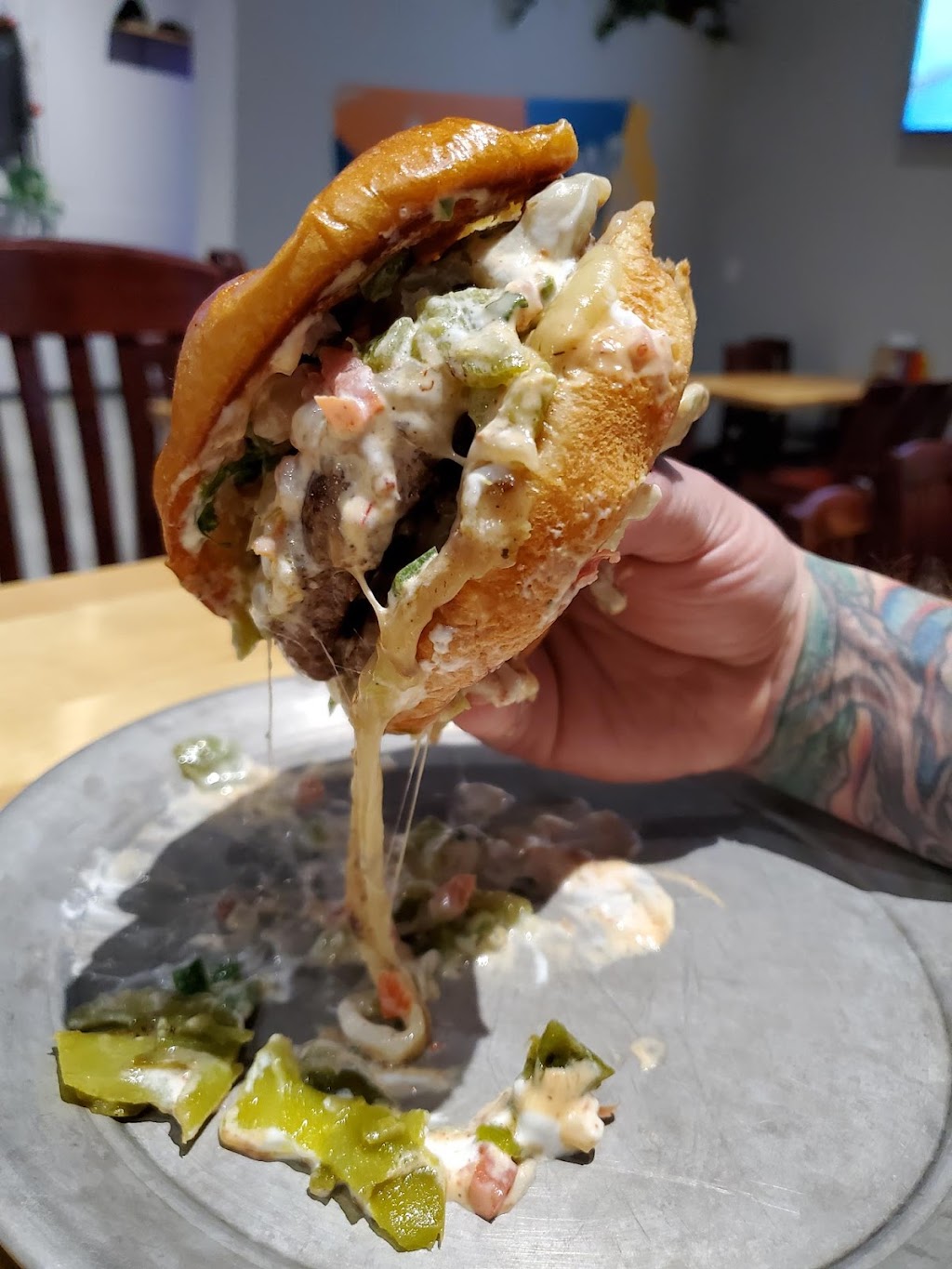 Defiance Brewing Co. Downtown | restaurant | 111 W 7th St, Hays, KS 67601, USA | 7856212730 OR +1 785-621-2730