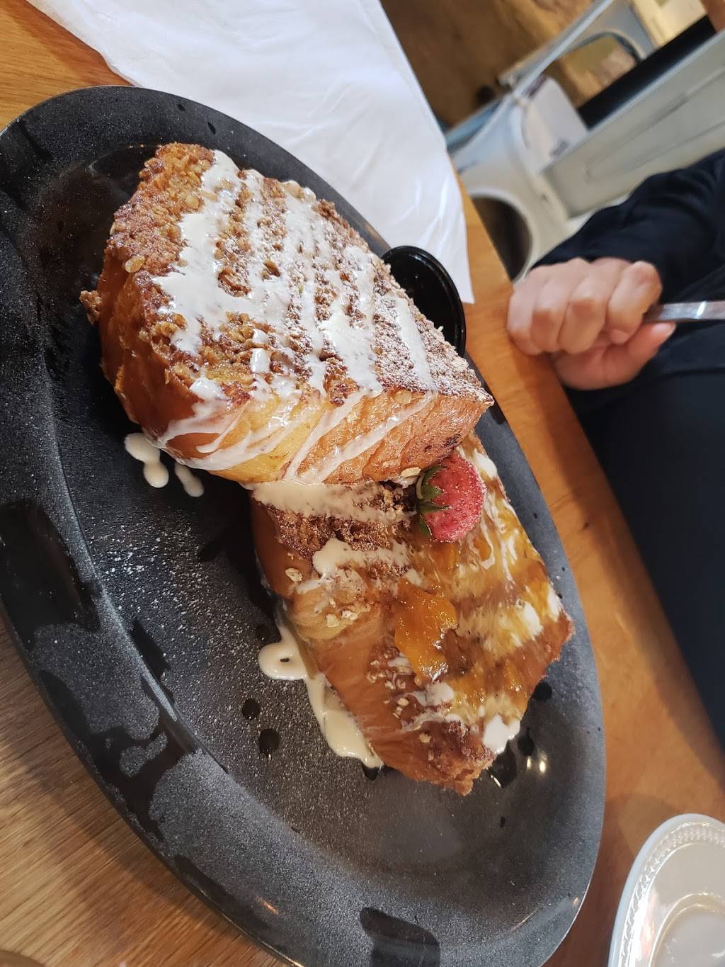 The Real Milk & Honey | restaurant | 3719 Main St, College Park, GA 30337, USA | 4044585500 OR +1 404-458-5500