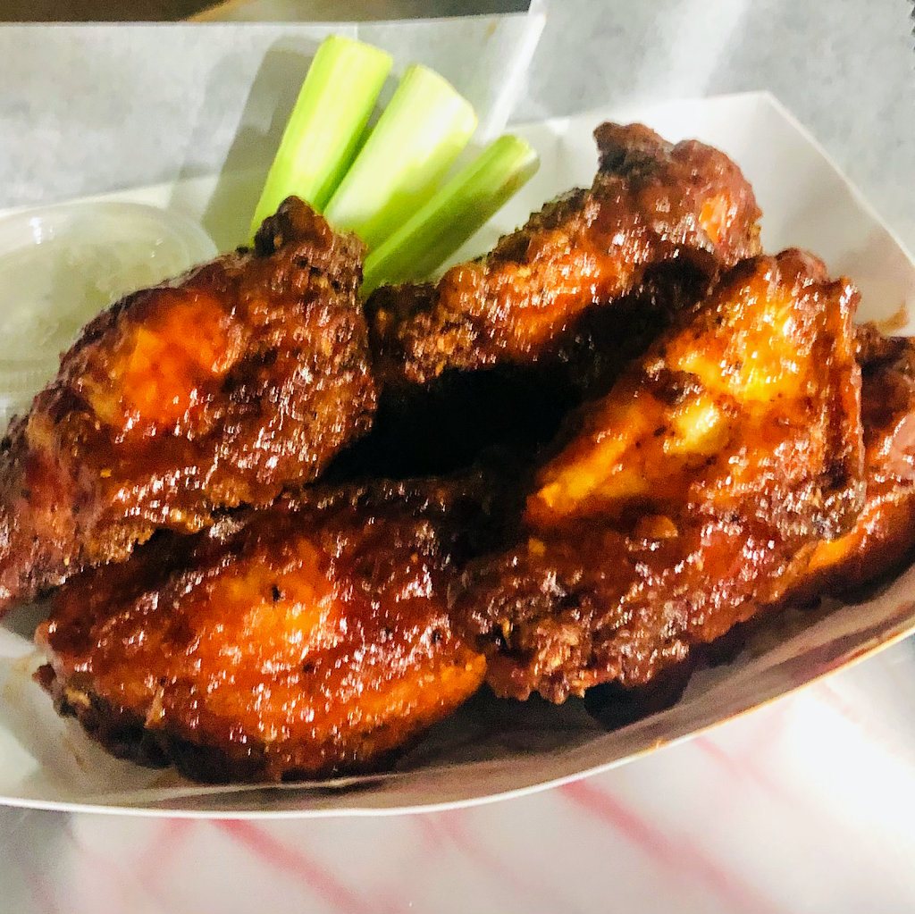 Tap And Growler Bar & Grill | restaurant | 363 Main St, Sayreville, NJ 08872, USA | 7322537226 OR +1 732-253-7226