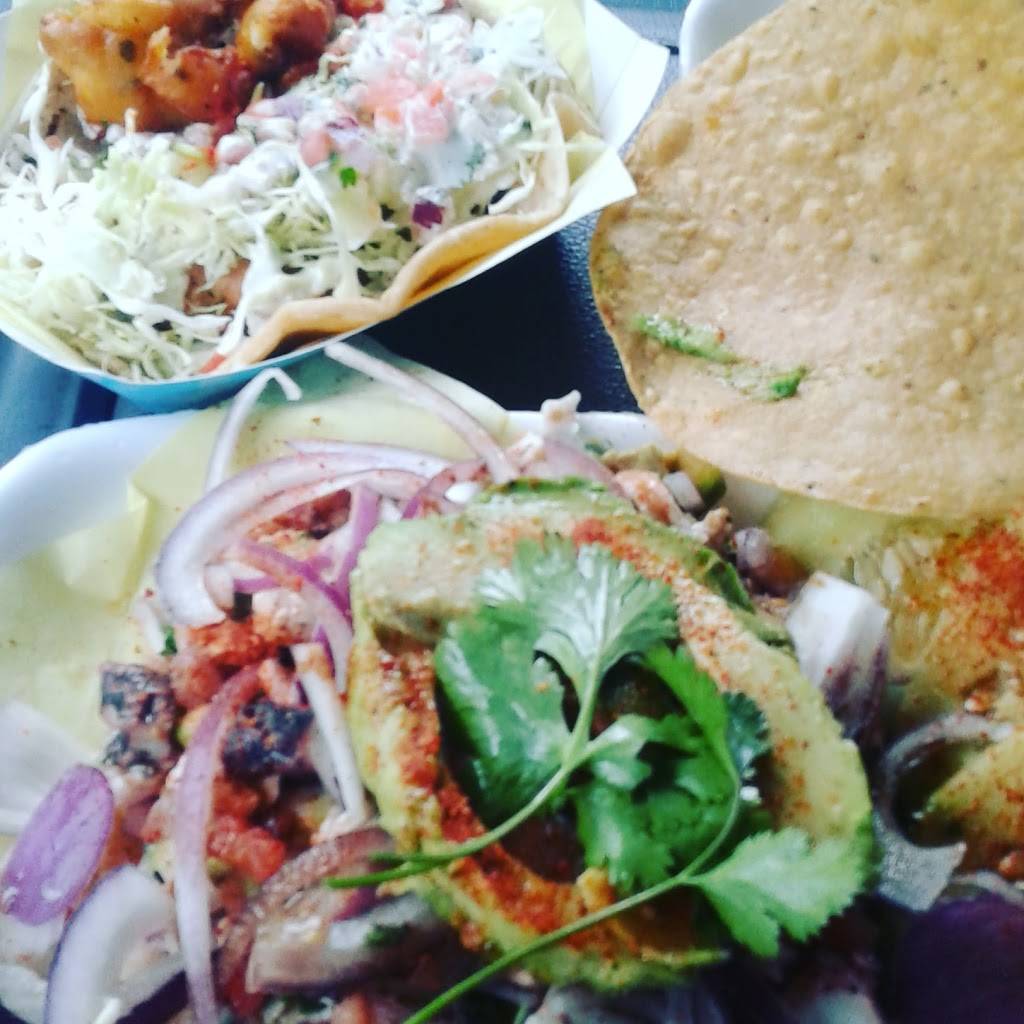 Kikos Place-The Seafood King | restaurant | 6090 Friars Rd, San Diego, CA 92108, USA | 6196230675 OR +1 619-623-0675