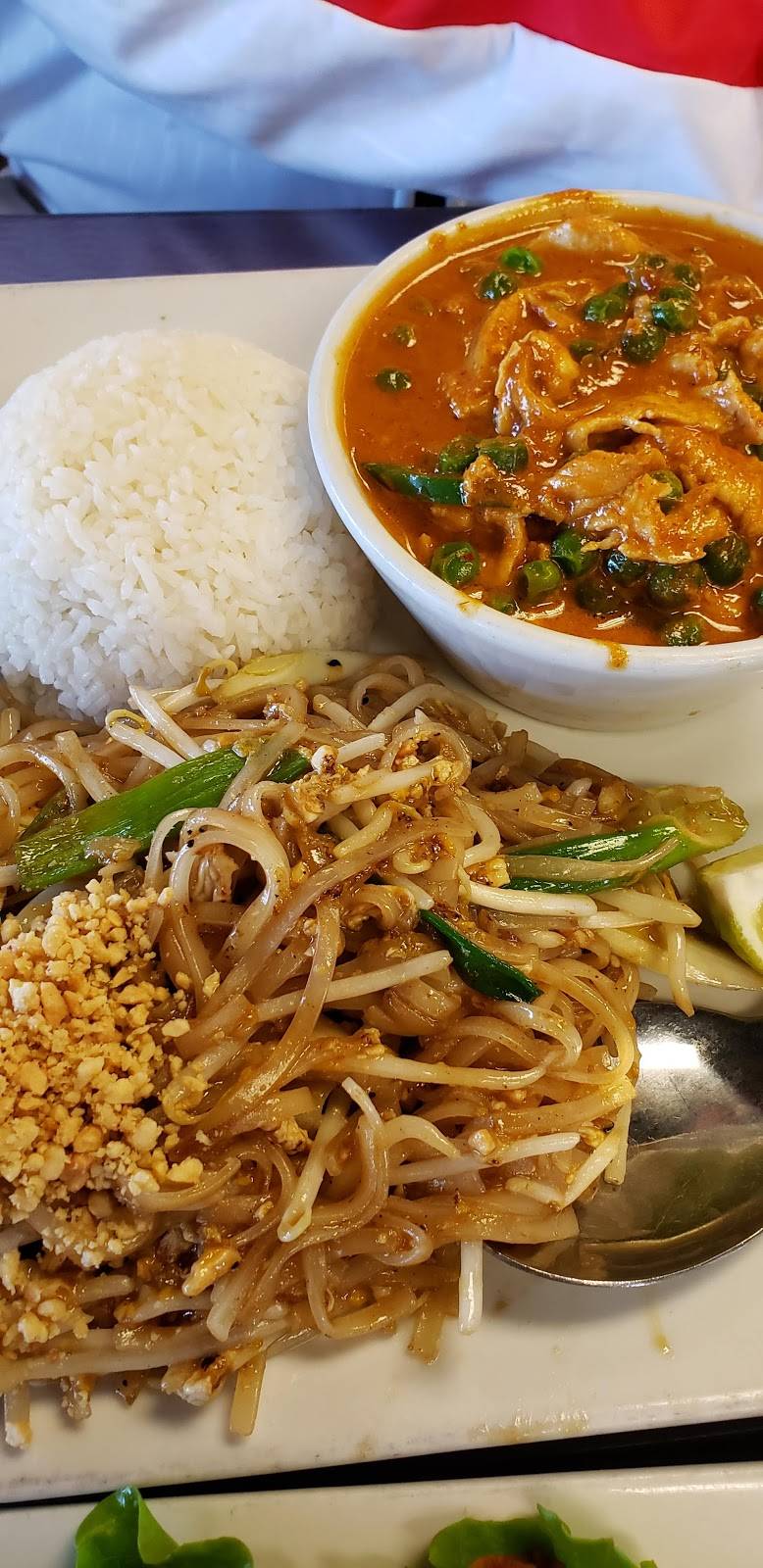 Pad Thai Restaurant | restaurant | 198 Shaw Ave, Clovis, CA 93612, USA | 5593241235 OR +1 559-324-1235