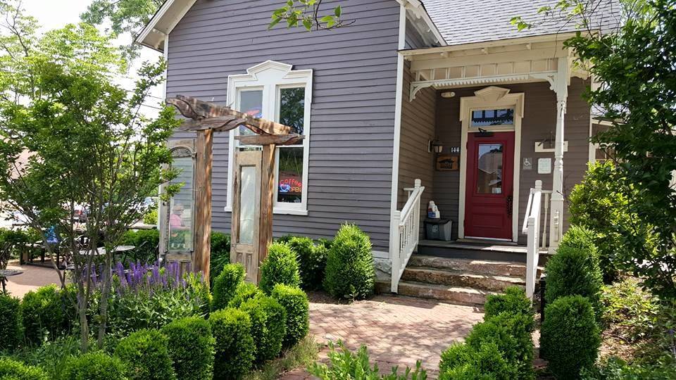 The Coffee House at Second and Bridge | restaurant | 144 2nd Ave N, Franklin, TN 37064, USA | 6154656362 OR +1 615-465-6362
