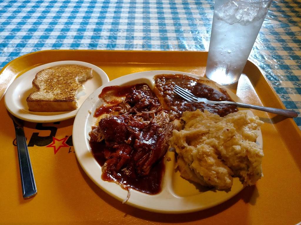 Dickeys Barbecue Pit | restaurant | 10230 E Arapahoe Rd, Centennial, CO 80112, USA | 3037922444 OR +1 303-792-2444