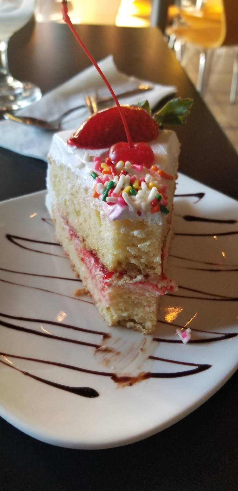 Saltao Peruvian fare | restaurant | 7741 Colony Rd, Charlotte, NC 28226, USA | 7045426165 OR +1 704-542-6165