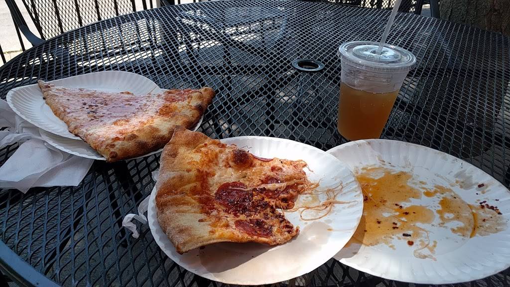 Parlor City Pizza | restaurant | 15 Hawley St, Binghamton, NY 13901, USA | 6072381360 OR +1 607-238-1360