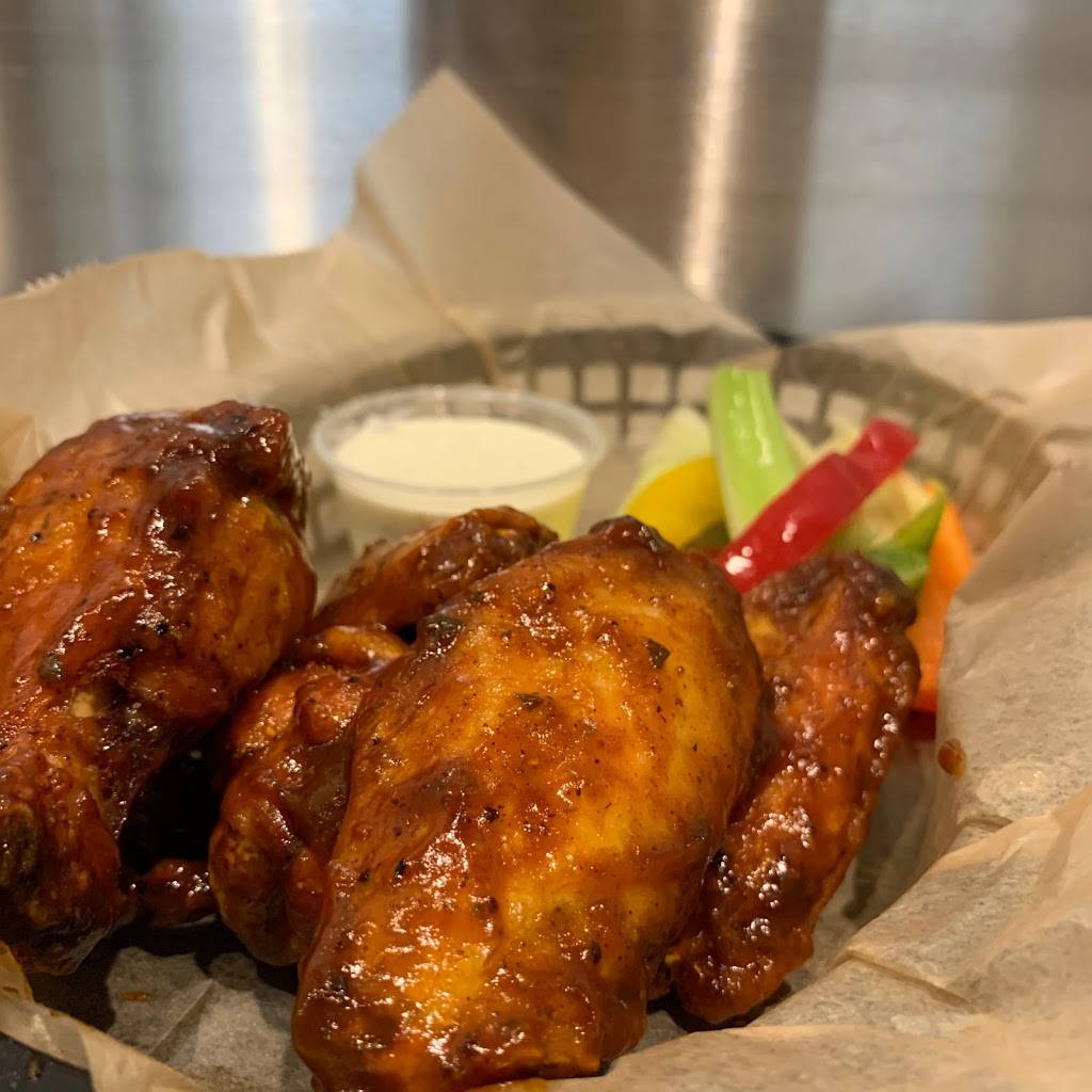 Slopeside Tavern | restaurant | 217 Sapphire Valley Rd, Sapphire, NC 28774, USA | 8287438655 OR +1 828-743-8655