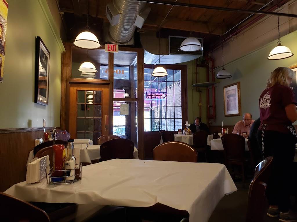 Bearcats Bar & Grill Restaurant | restaurant | 1045 N Senate Ave, Indianapolis, IN 46202, USA | 3176023509 OR +1 317-602-3509