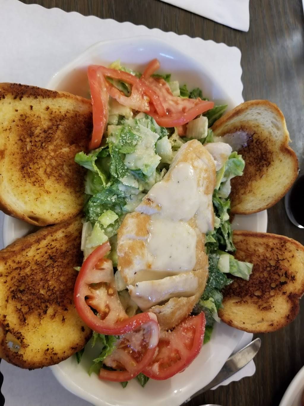 Farnesis Restaurant & Cocktail | restaurant | 2085 W Kennedy St, Madera, CA 93637, USA | 5596739164 OR +1 559-673-9164