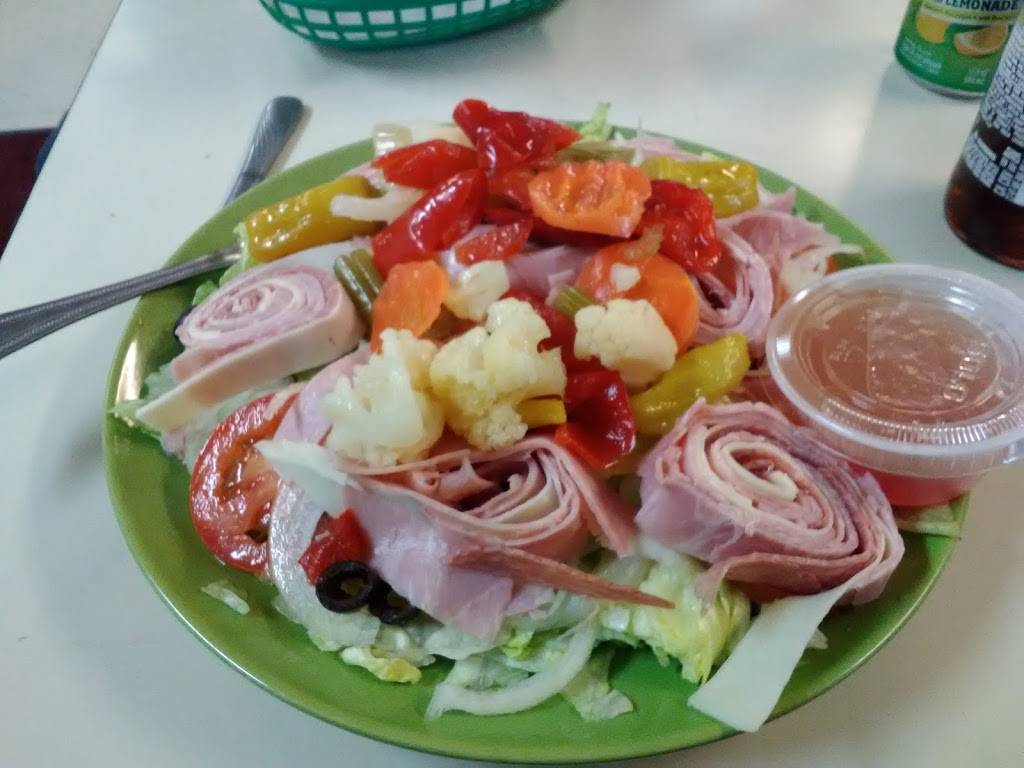 Coppolas Pizza & Restaurant | restaurant | 2267 PA-447, Analomink, PA 18320, USA | 5704204550 OR +1 570-420-4550