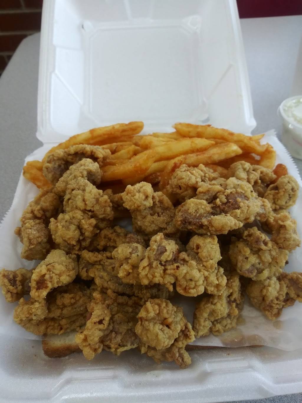 Sharks Fish & Chicken | restaurant | 1226 Veterans Pkwy, Columbus, GA 31901, USA | 7063224395 OR +1 706-322-4395