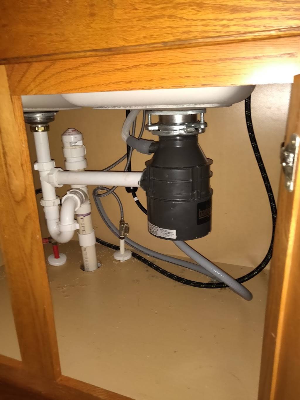 Service plumbing | restaurant | 2726 Cochrane Dr, Charlotte, NC 28269, USA | 7043631459 OR +1 704-363-1459