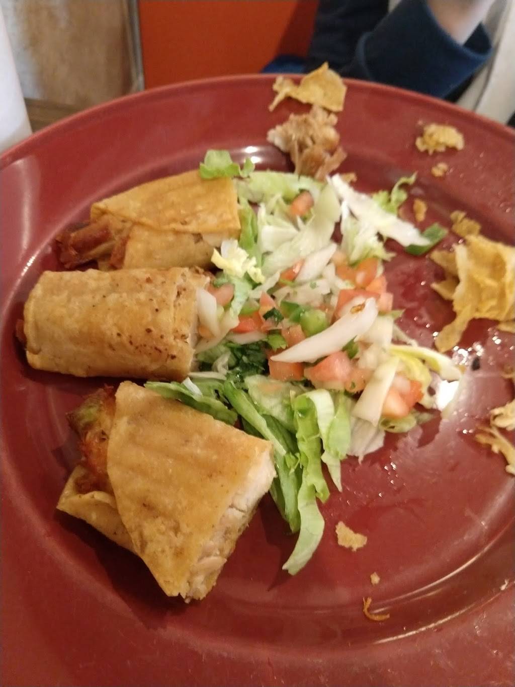 Zacatecas Restaurant | restaurant | 10150 Grand Ave, Franklin Park, IL 60131, USA | 8472605941 OR +1 847-260-5941