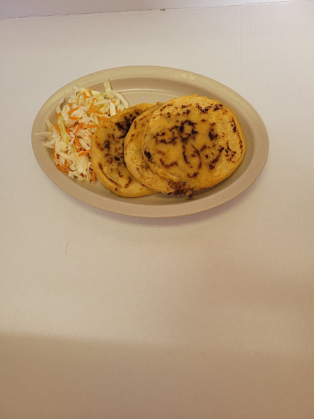 La Chikis Restaurant | restaurant | 308 Eureka Ave, Berryville, AR 72616, USA | 8704236784 OR +1 870-423-6784