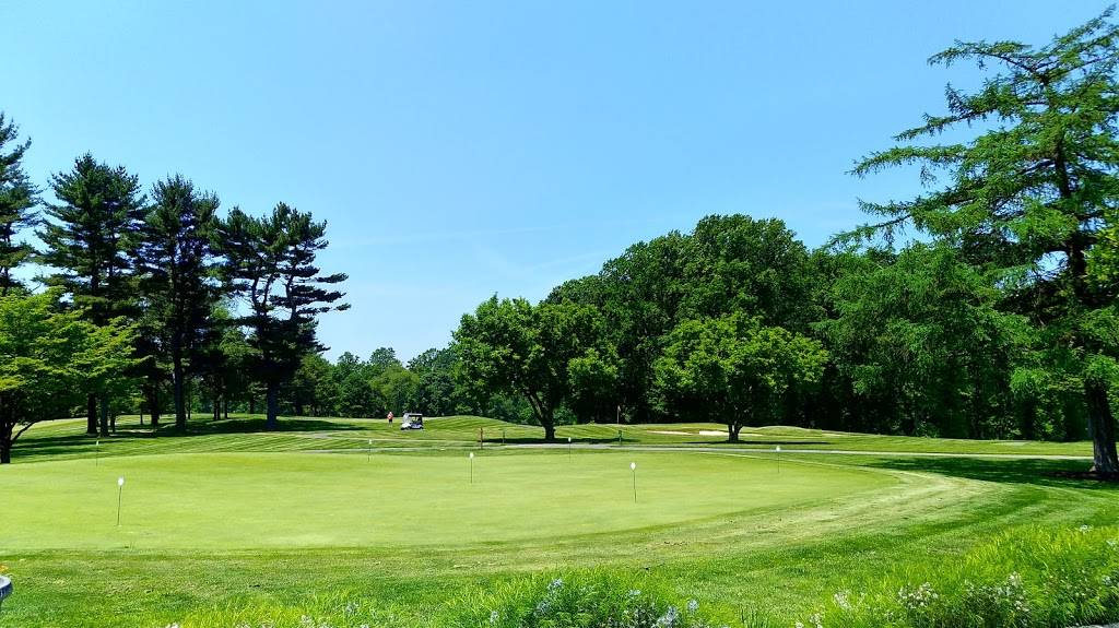 Deerfield | restaurant | 507 Thompson Station Rd, Newark, DE 19711, USA | 3023686640 OR +1 302-368-6640