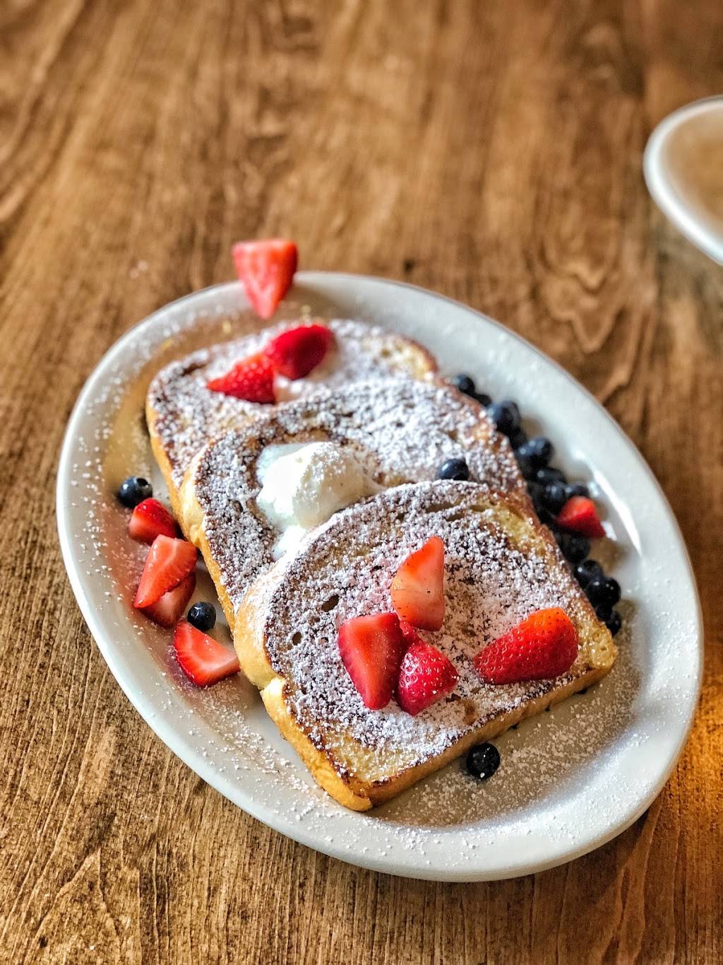The Toasted Yolk Cafe | restaurant | 2129 W Davis St, Conroe, TX 77304, USA | 9368283944 OR +1 936-828-3944