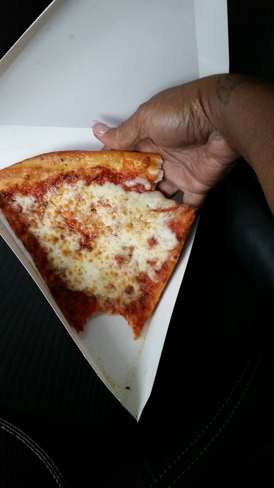 Bella Mia Pizzeria | restaurant | 9364 Lanham Severn Rd, Lanham, MD 20706, USA | 2407646072 OR +1 240-764-6072