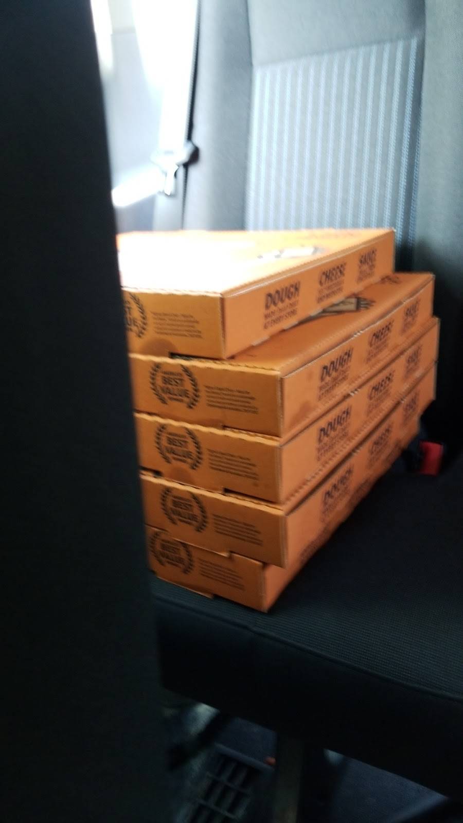 Little Caesars Pizza | meal takeaway | 4083 24th Ave, Fort Gratiot Twp, MI 48059, USA | 8103857474 OR +1 810-385-7474