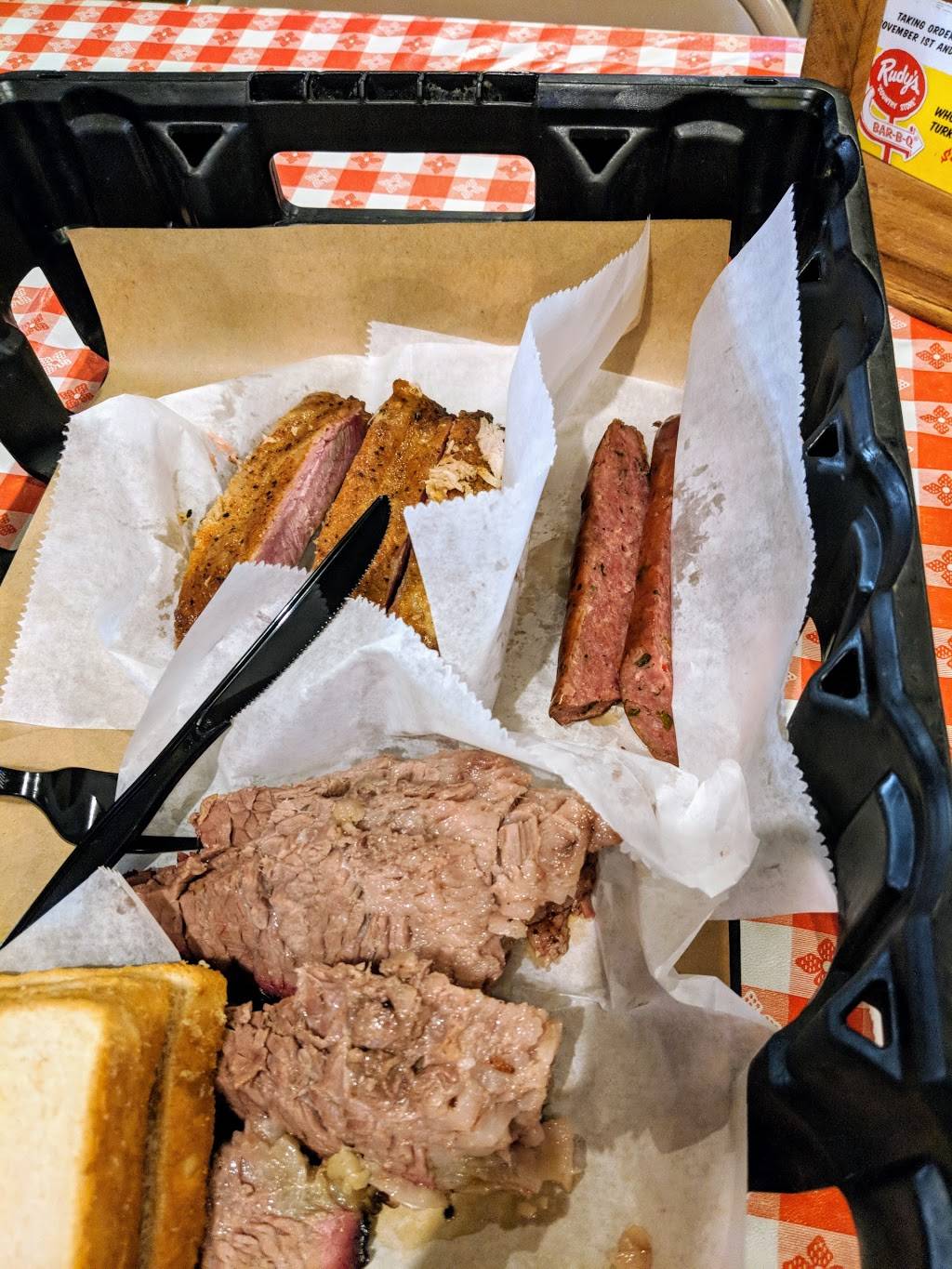Rudys "Country Store" and Bar-B-Q | restaurant | 5621 E Central Texas Expy, Killeen, TX 76543, USA | 2549530081 OR +1 254-953-0081