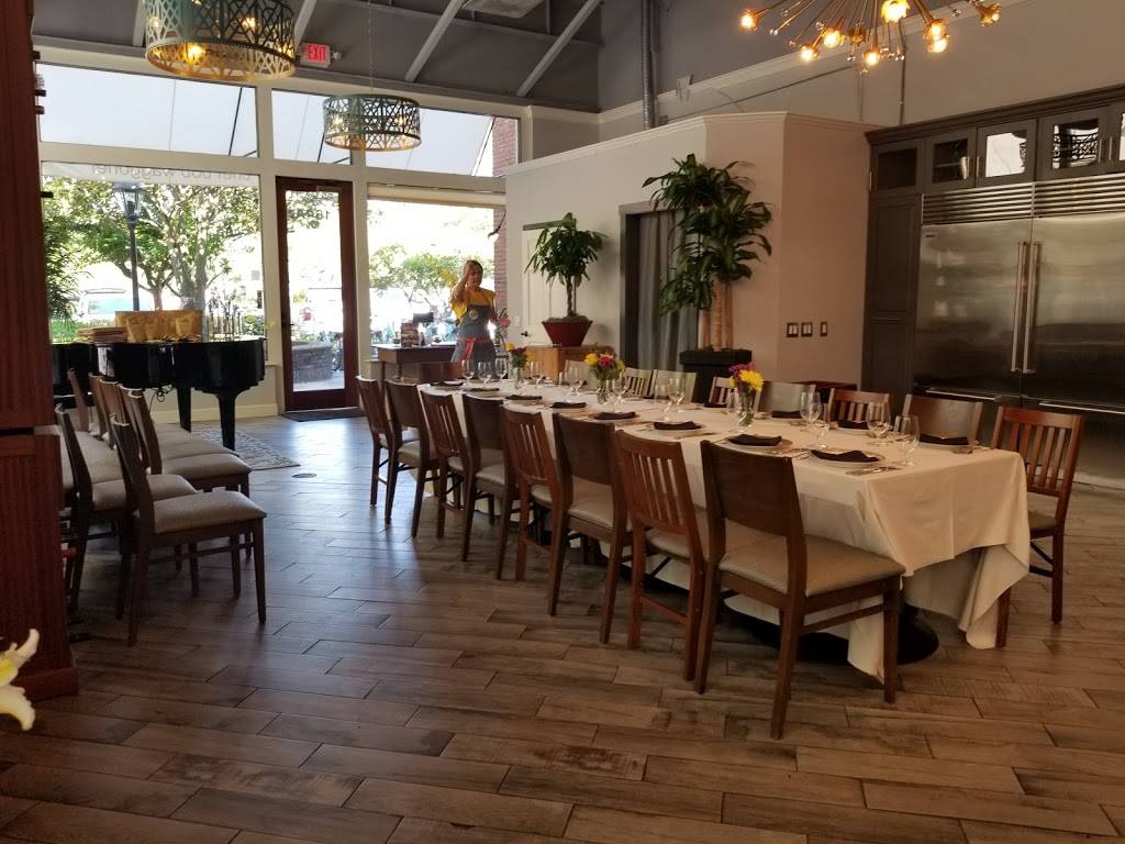 In The Kitchen with Bob Waggoner | restaurant | 164 Market St, Charleston, SC 29401, USA | 8436197529 OR +1 843-619-7529