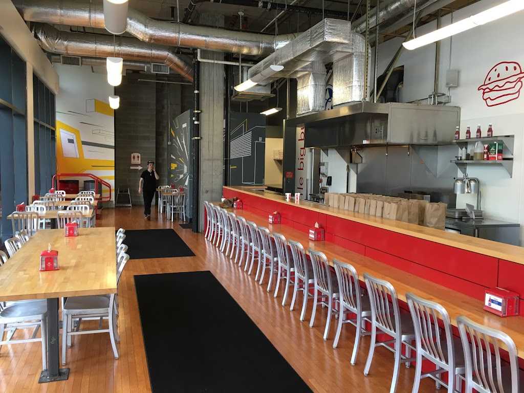 Little Big Burger - South Waterfront | restaurant | 3704 S Bond Ave, Portland, OR 97239, USA | 5032658021 OR +1 503-265-8021